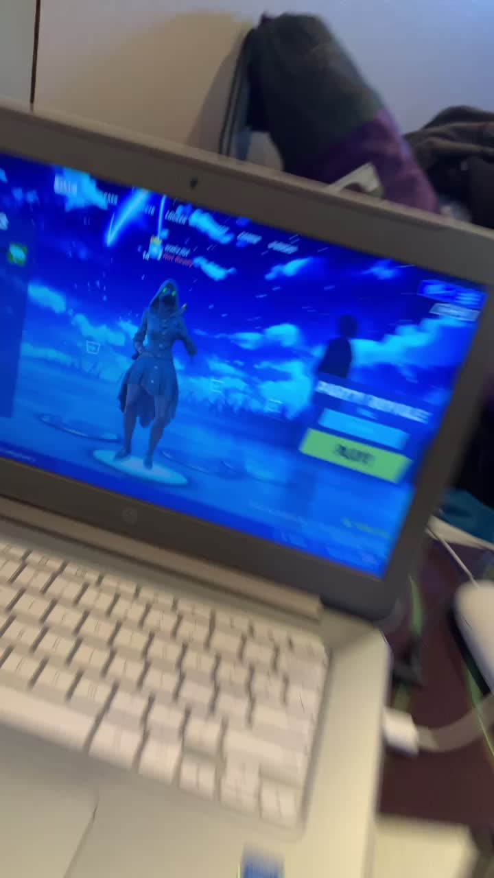 @Dream user “ᑭᑫᗩᘜᗴ“