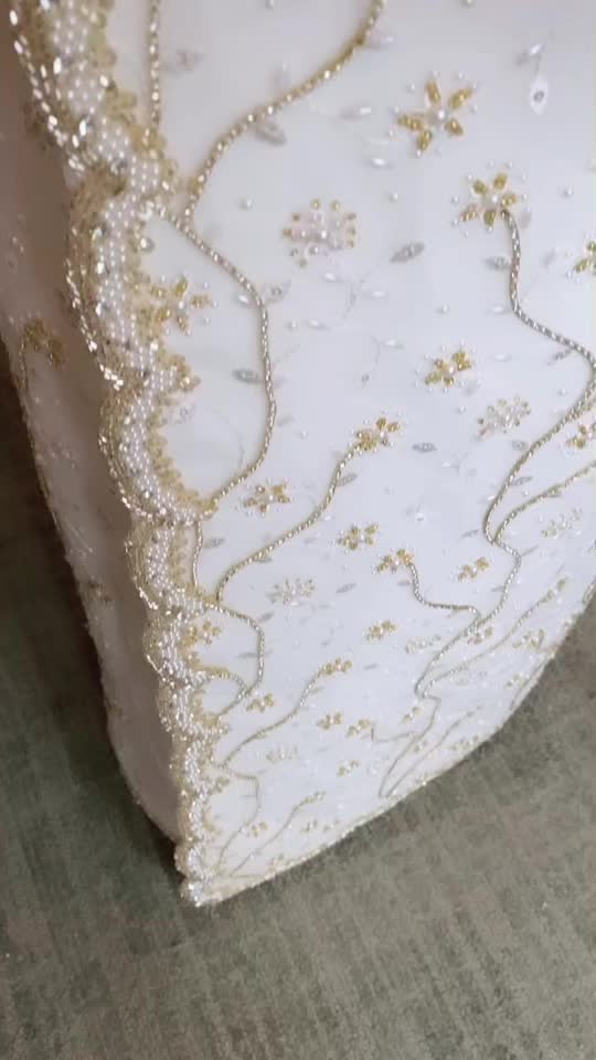 @ceylonbrides.com
