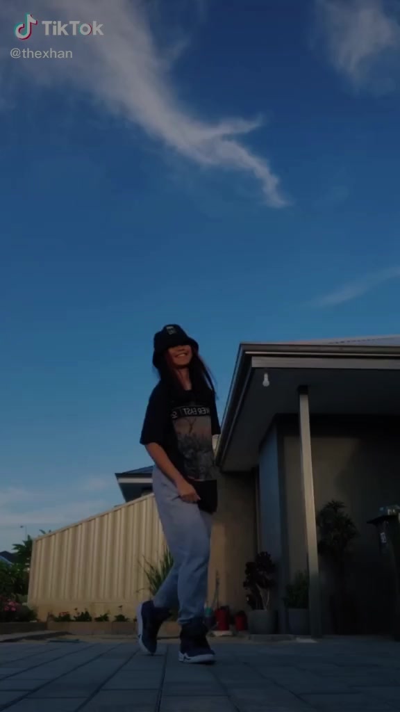 @ThatGlowingDancer