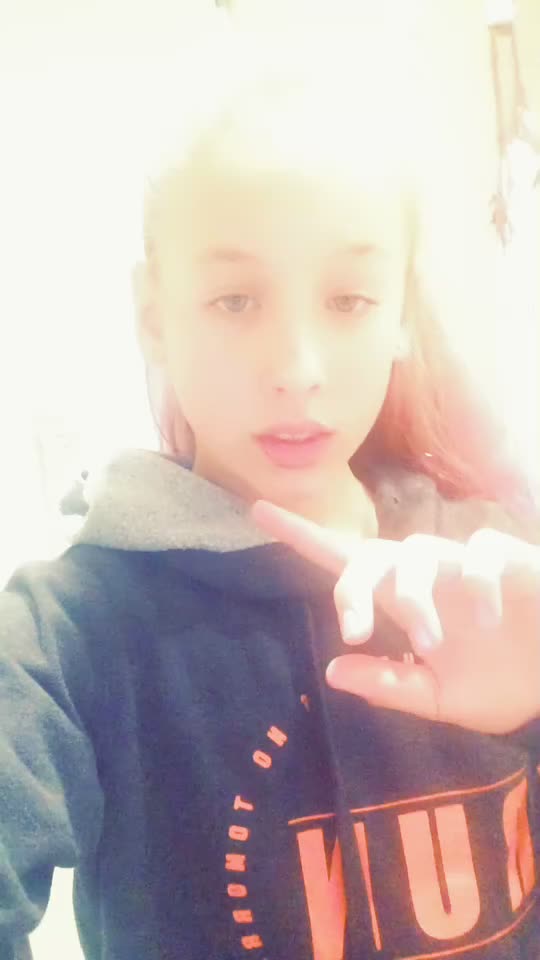 @Blondeeeeeee