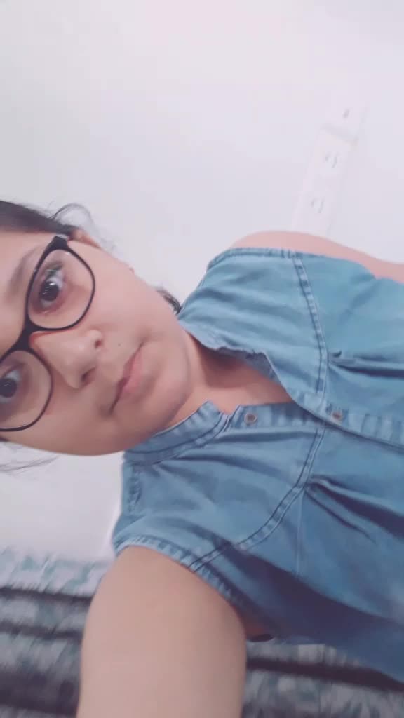 @BHAVYA (SO CUTE )