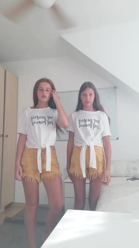 @Ella