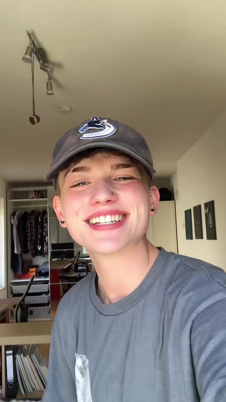 @Toni
