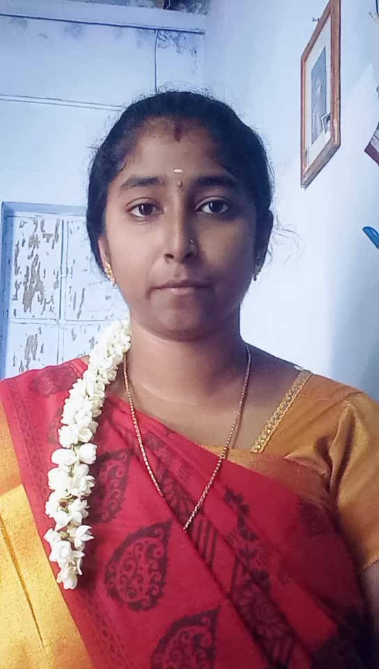 @பிரியா தனேஷ் 💛❤