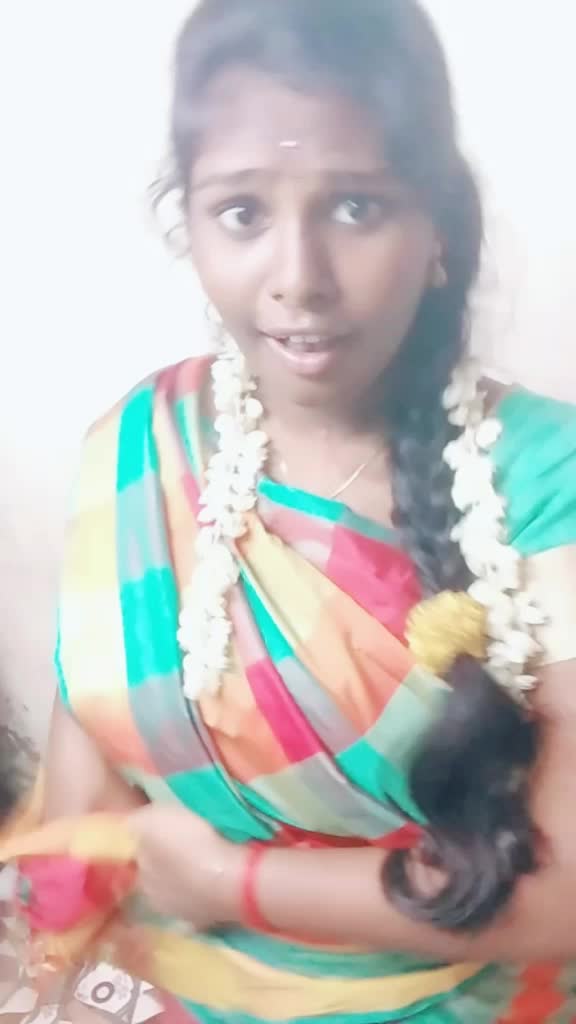 @BHUVi💕