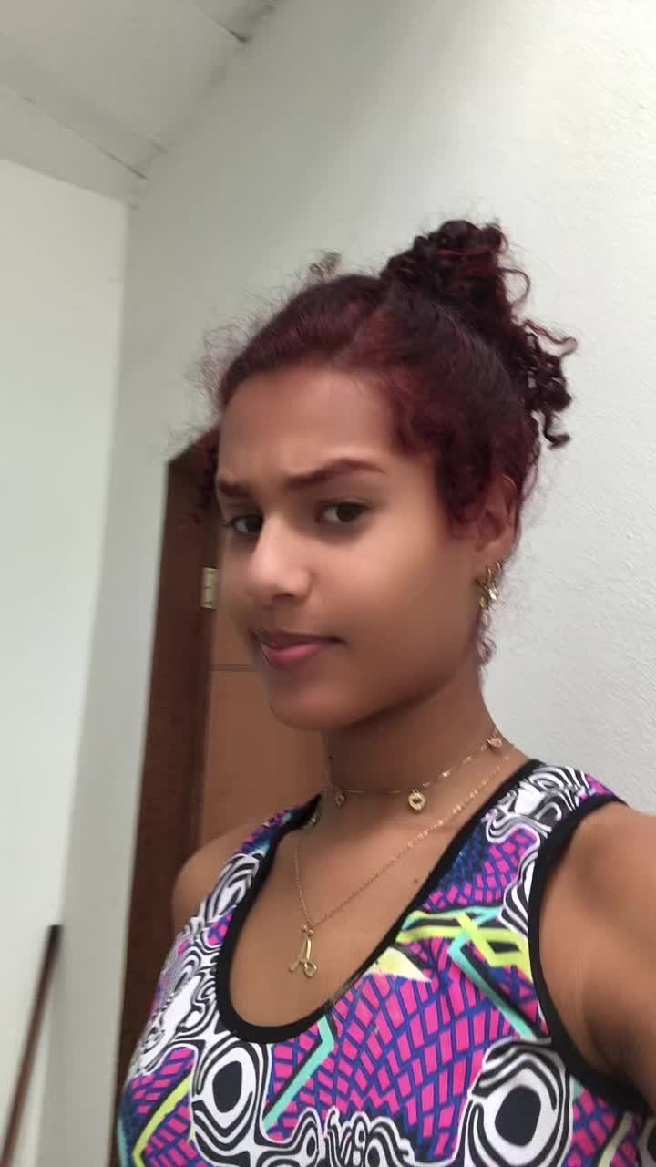 @Brunielly Araújo 😚