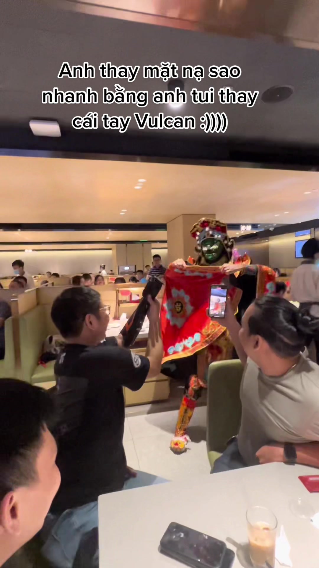 @Tay Giả Điện Chức Năng Vulcan