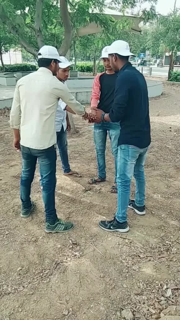 @Dinu007