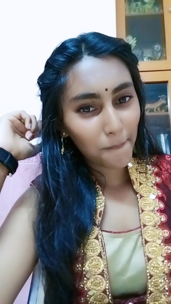 @𝓑𝓫𝔂𝓨𝓪𝓼𝓱𝓾 💛🦋