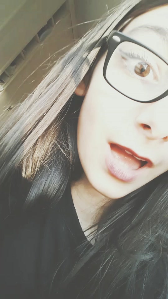 @Luna.๐น