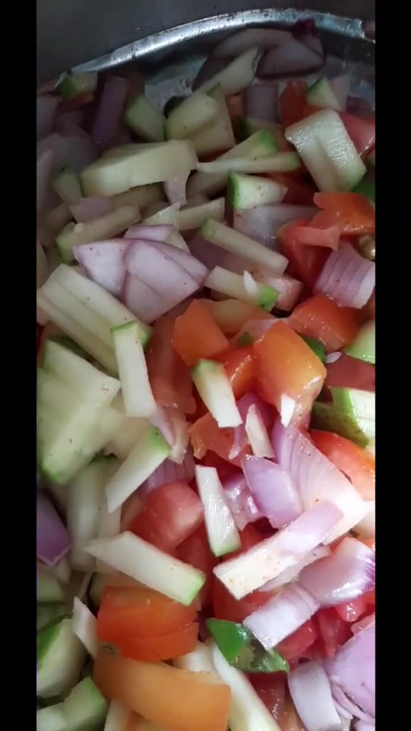 @Nidhee_Sh