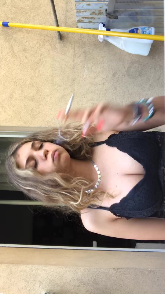 @Martinapiconeeee