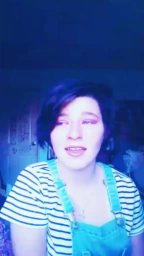 @wolfgirl