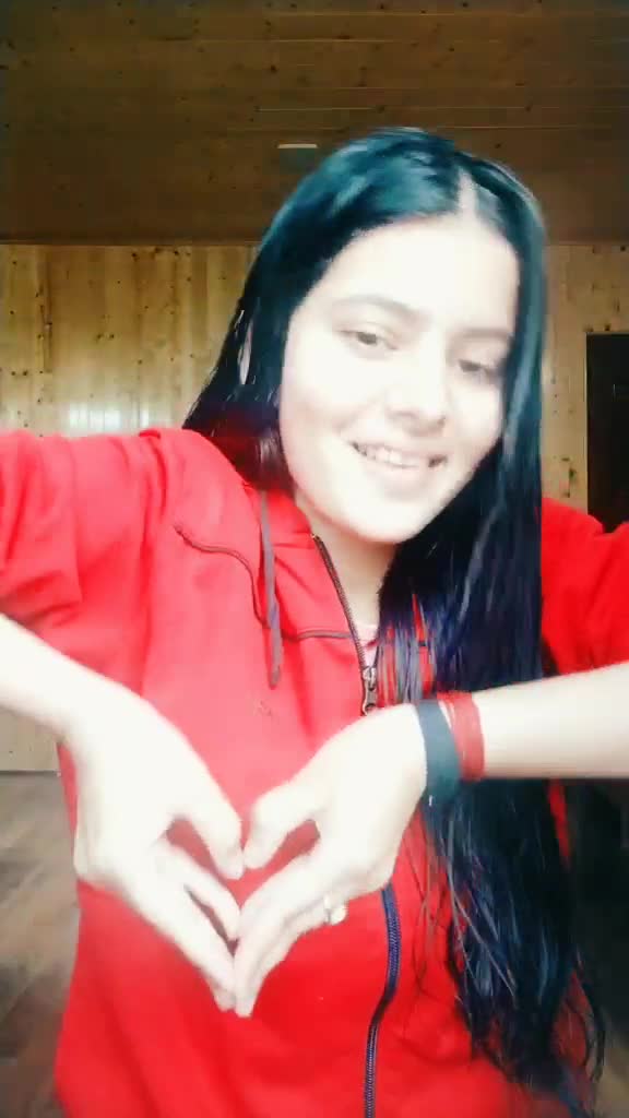 @👑 ANANYA JAMWAL👑
