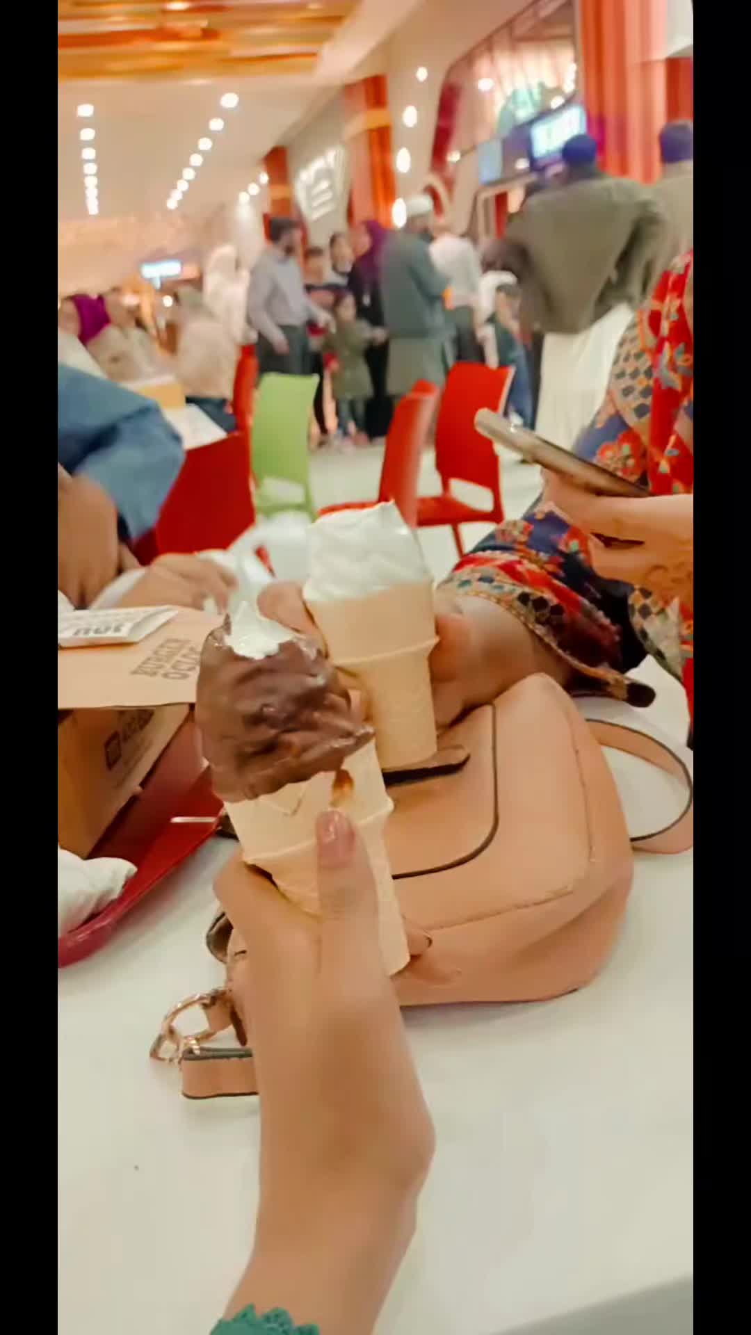 @rahoojasiblings_