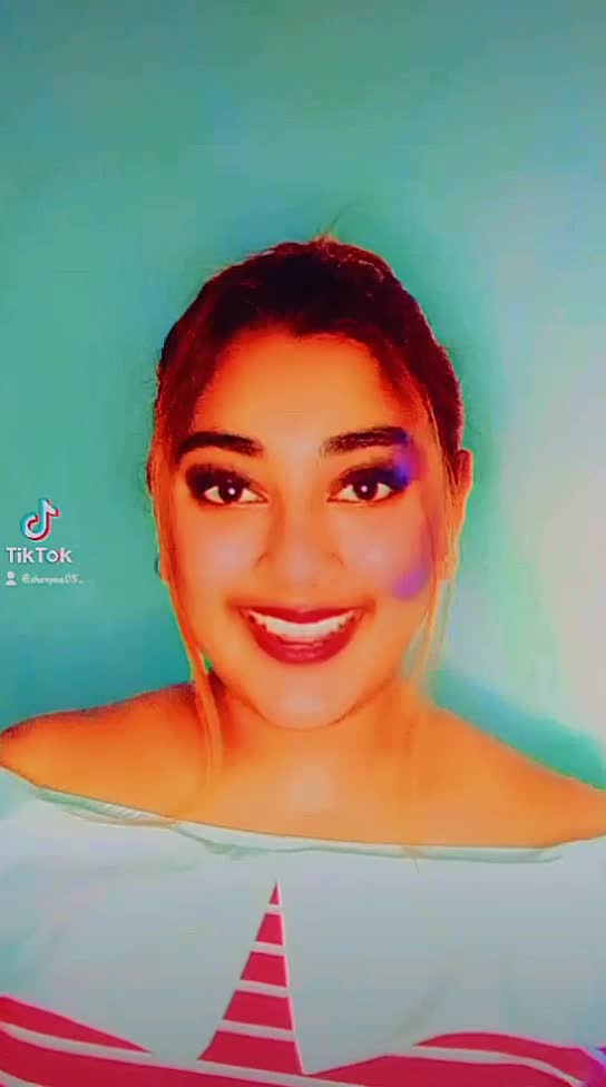 @𝓢𝓱𝓪𝓿𝔂𝓪𝓪🦋