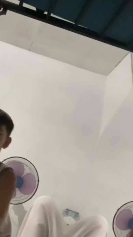 @Itskaelll