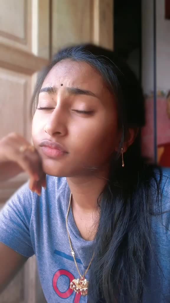 @𝓑𝓫𝔂𝓨𝓪𝓼𝓱𝓾 💛🦋