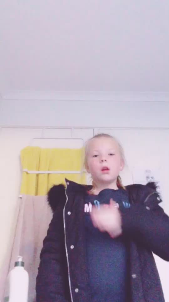@TayaHosie