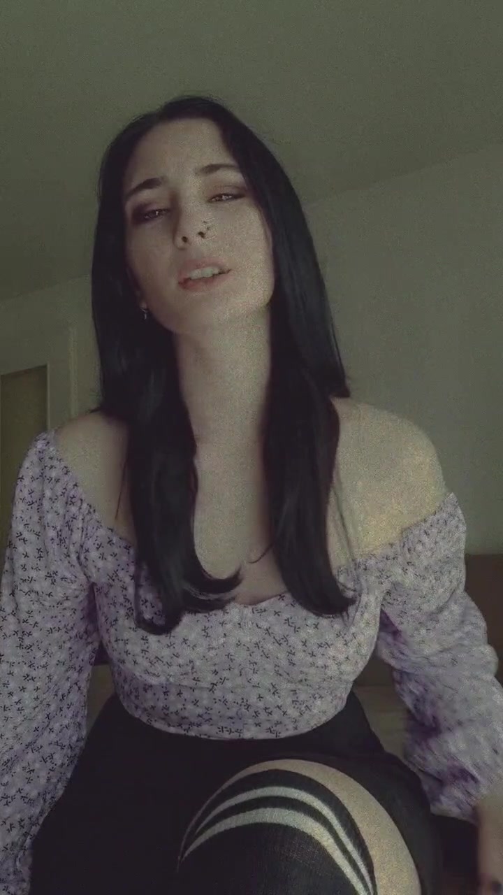 @Lunar_Witch