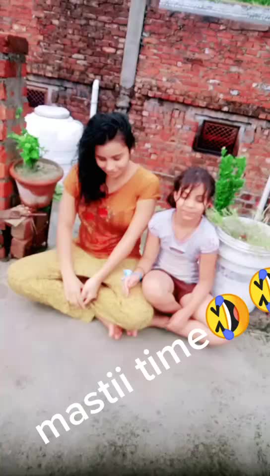 @Aliya Pandey