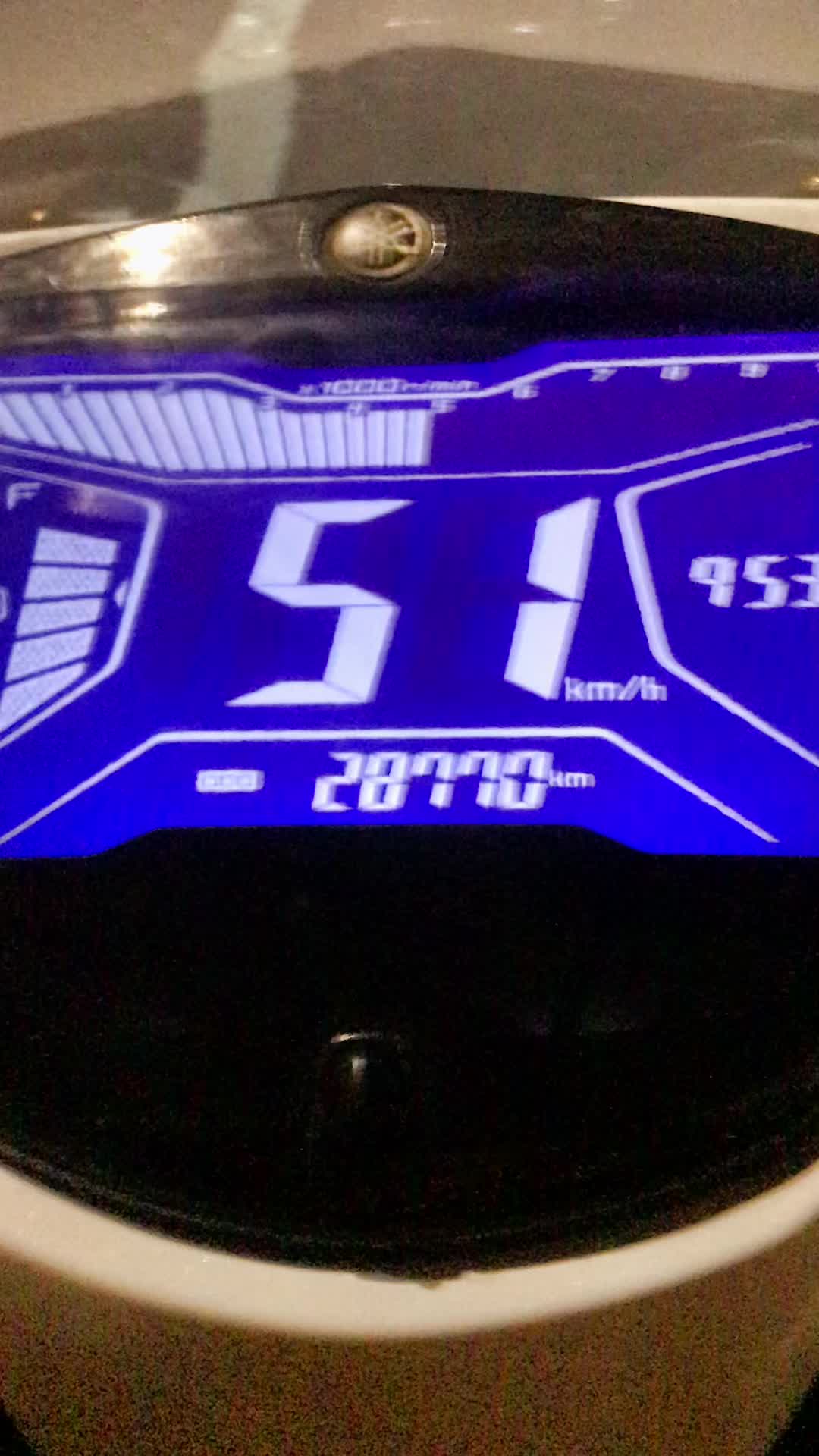 @Larx. 🛵