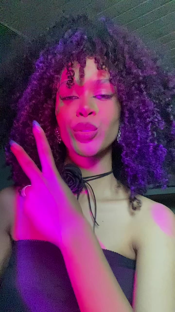 @emyvtoria