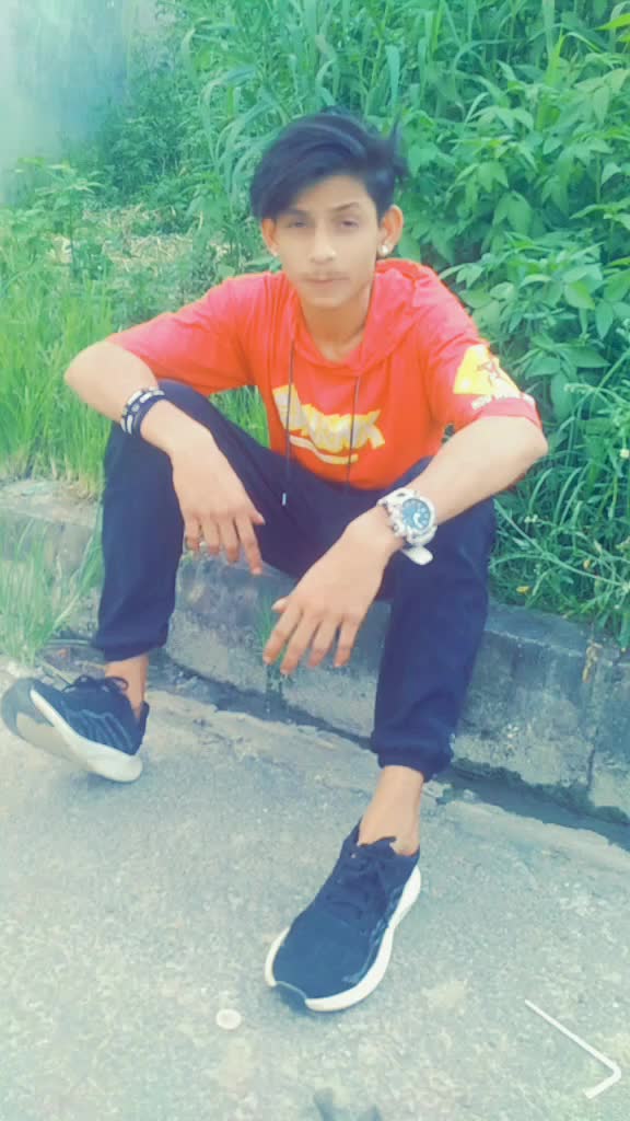 @sad๐__boy__๐๐๐