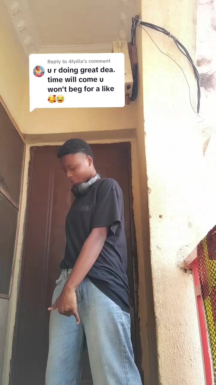 @ex_boyfriend 🖤👽