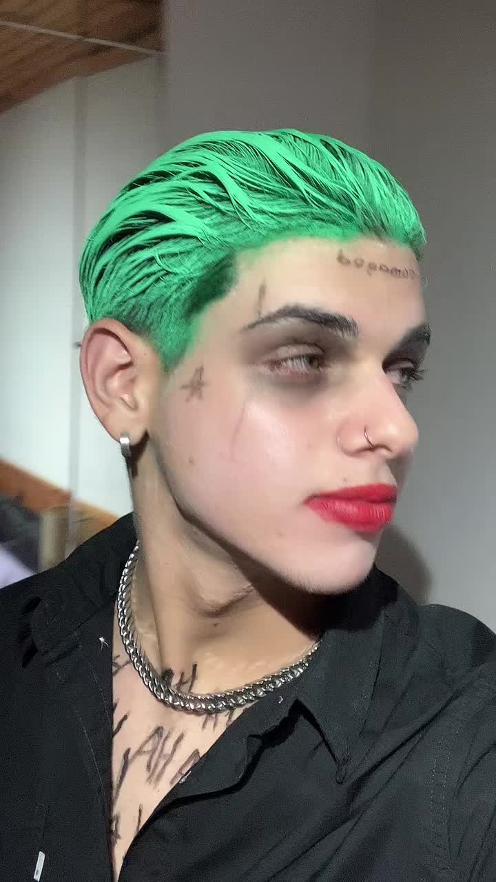 @Elísant