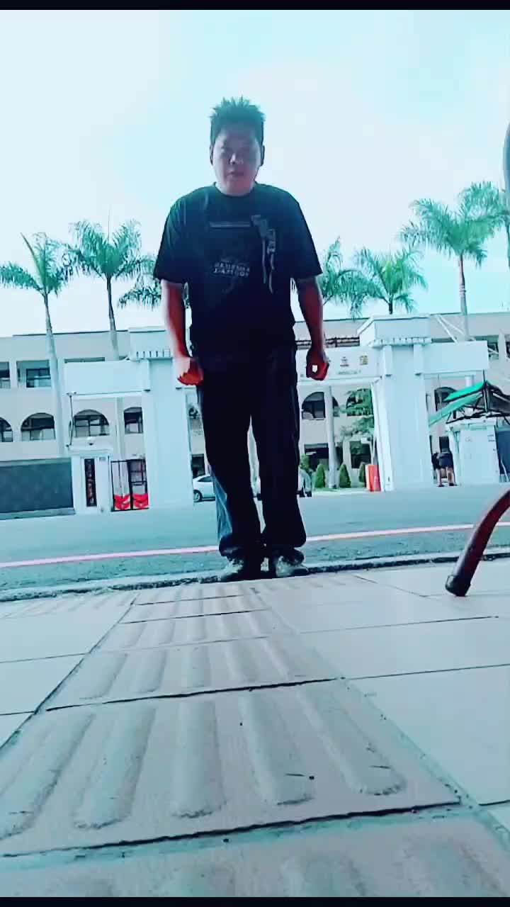 @鄭小發(小帳號)