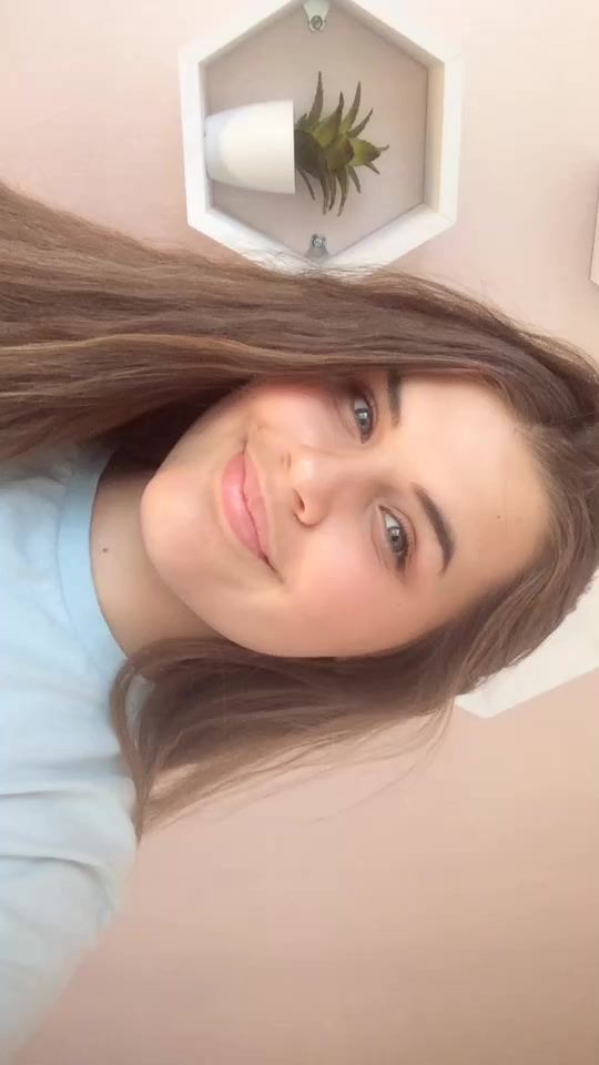 @LAURA 🌻