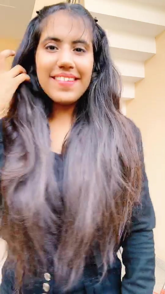 @khushneet kaur♥️💫