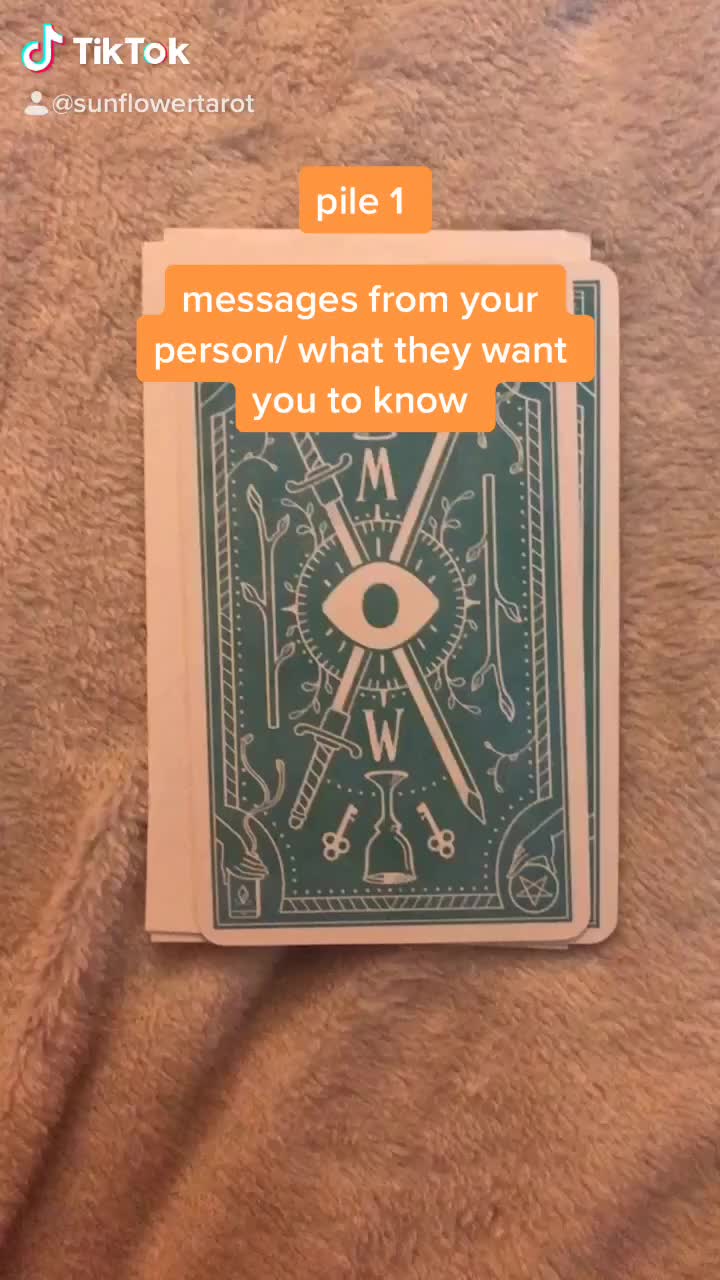 @sunflower tarot 🌻