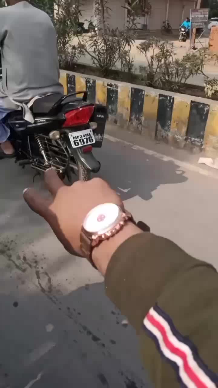 @Azad Bhai😙V