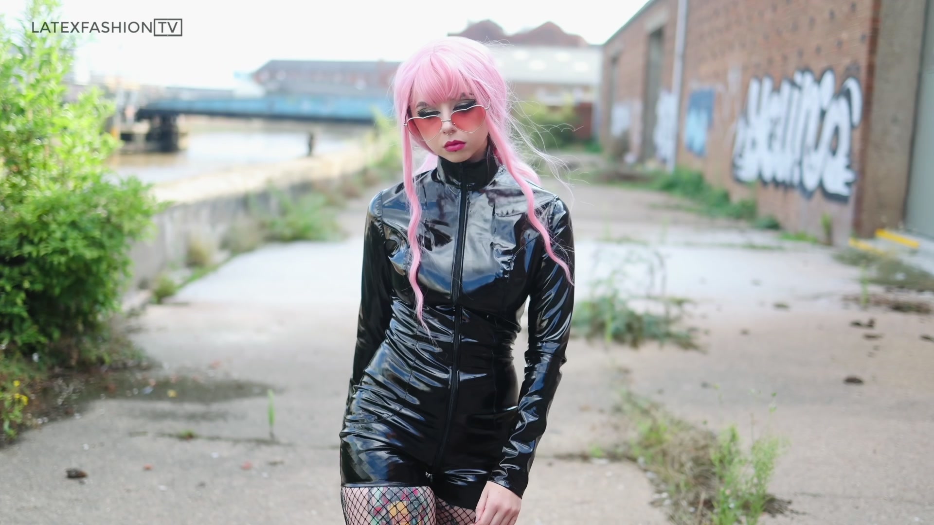 @LatexFashionTV