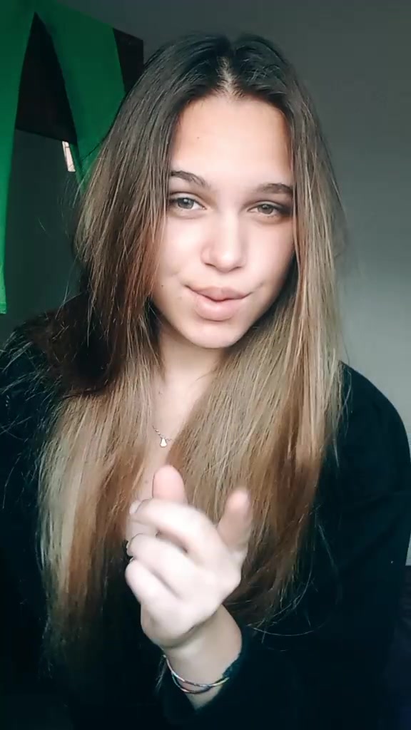 @Claauudiia01