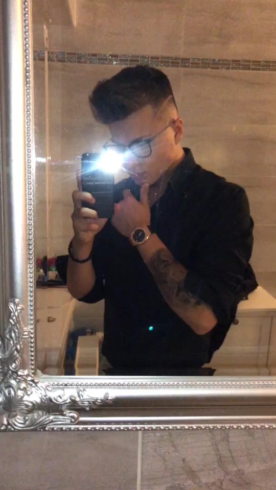 @𝐌