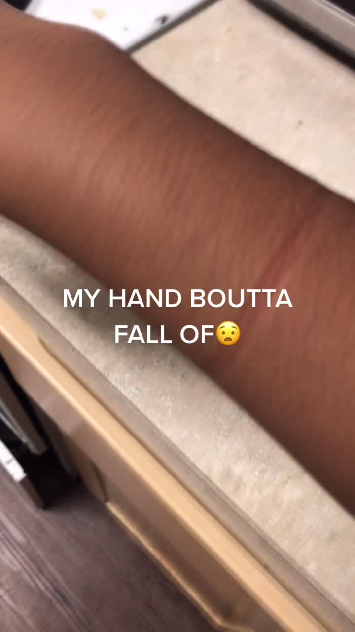 @akinabbz