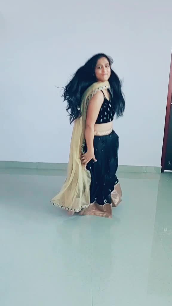 @mounika poreddy