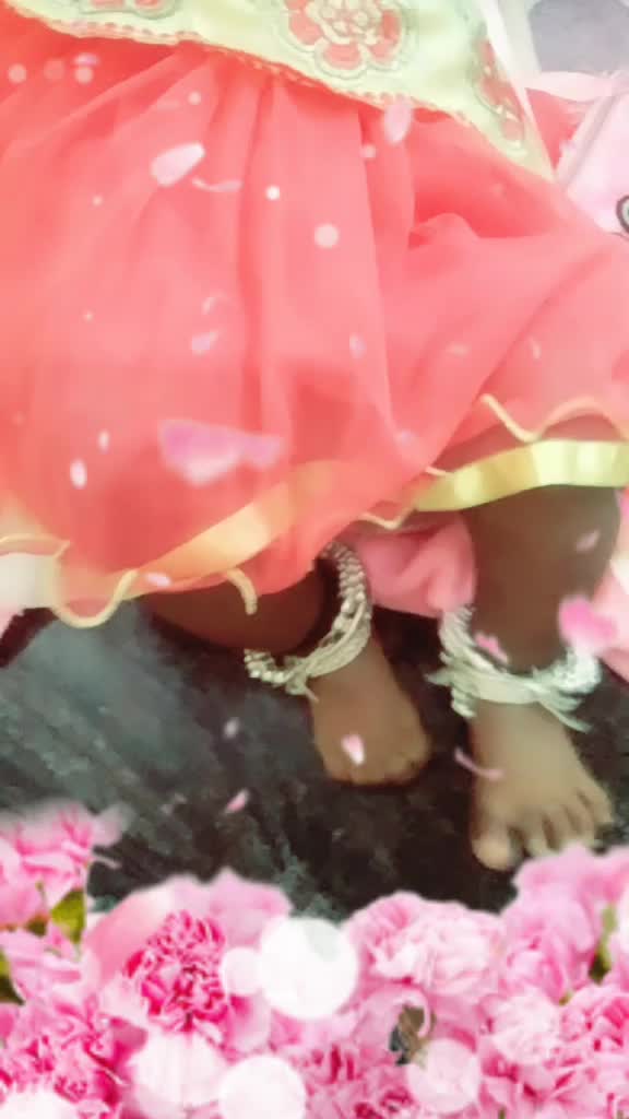@Pavitra Pallu