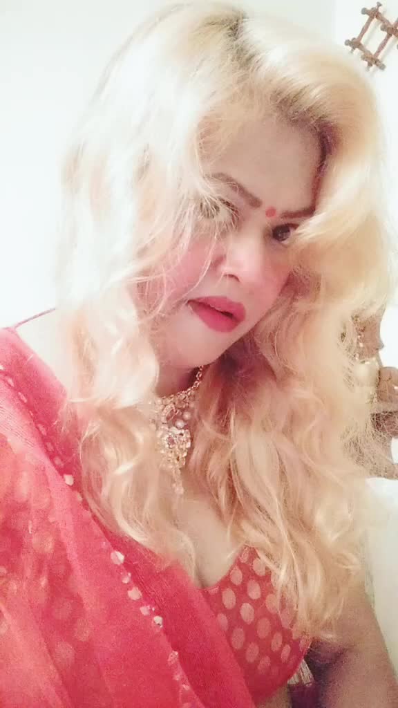 @Desi Queen❤️𝓑𝓜 ❤️