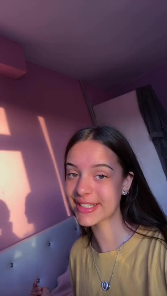 @Adriana 💗