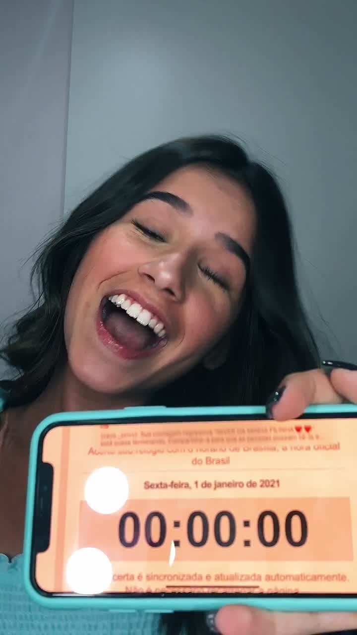 @Isadora
