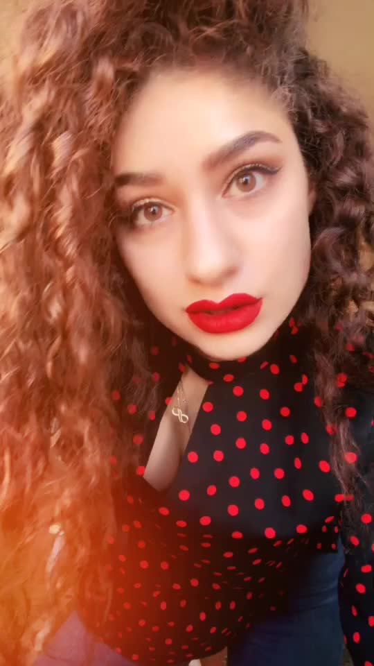 @mrs_curly98