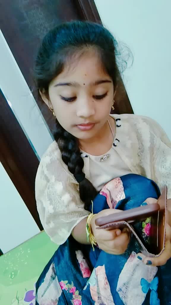 @HoneyShesham