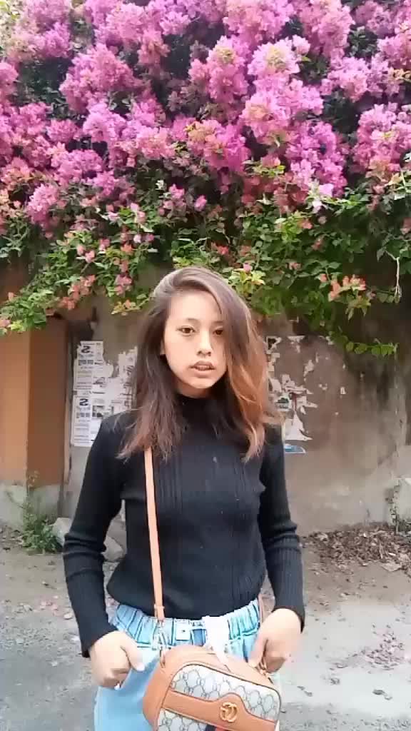 @Ria 👽