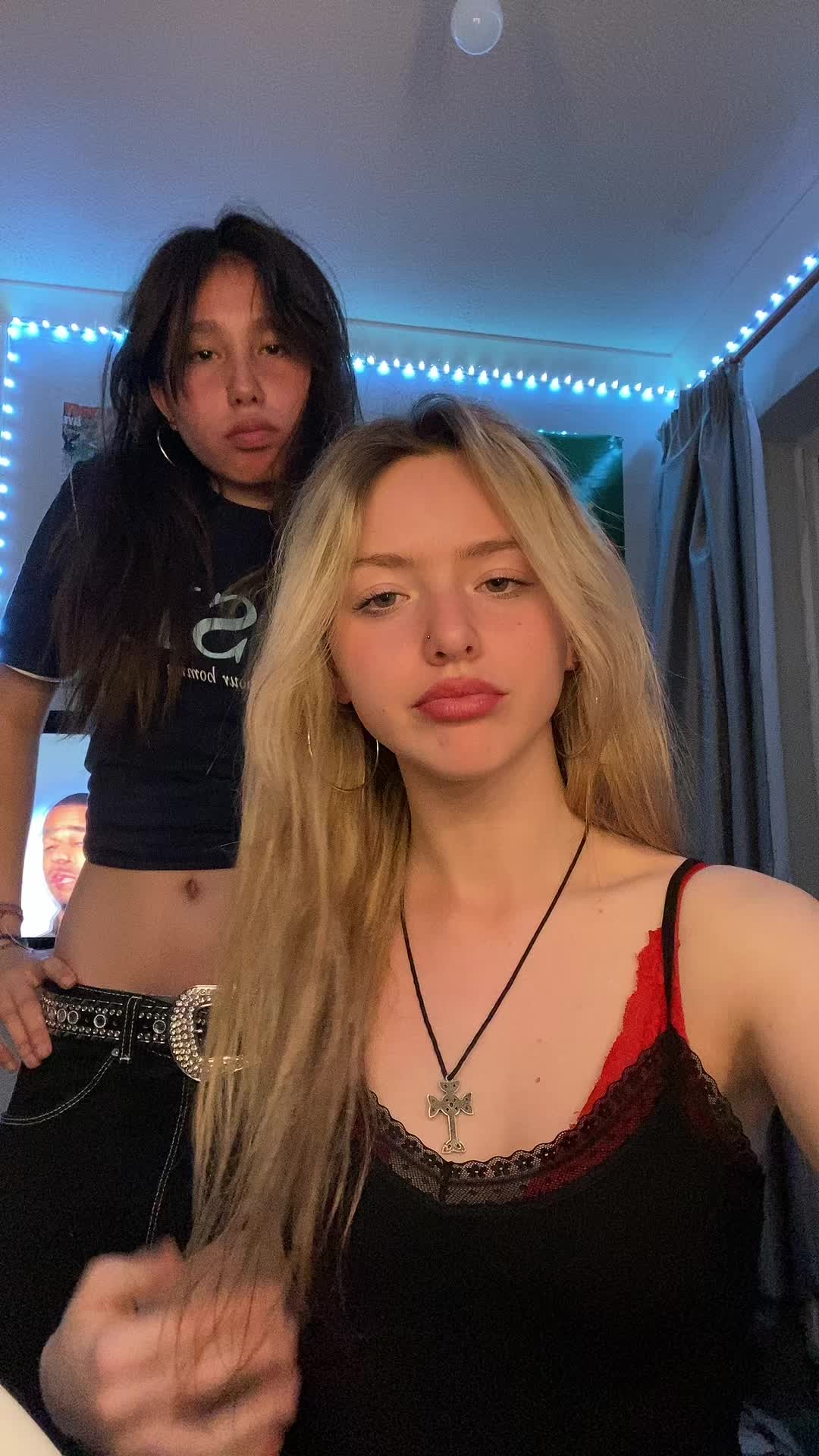 @🧛🏻♀️