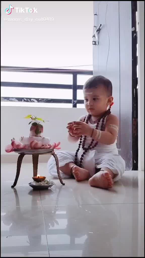 @PriyaKashyap36