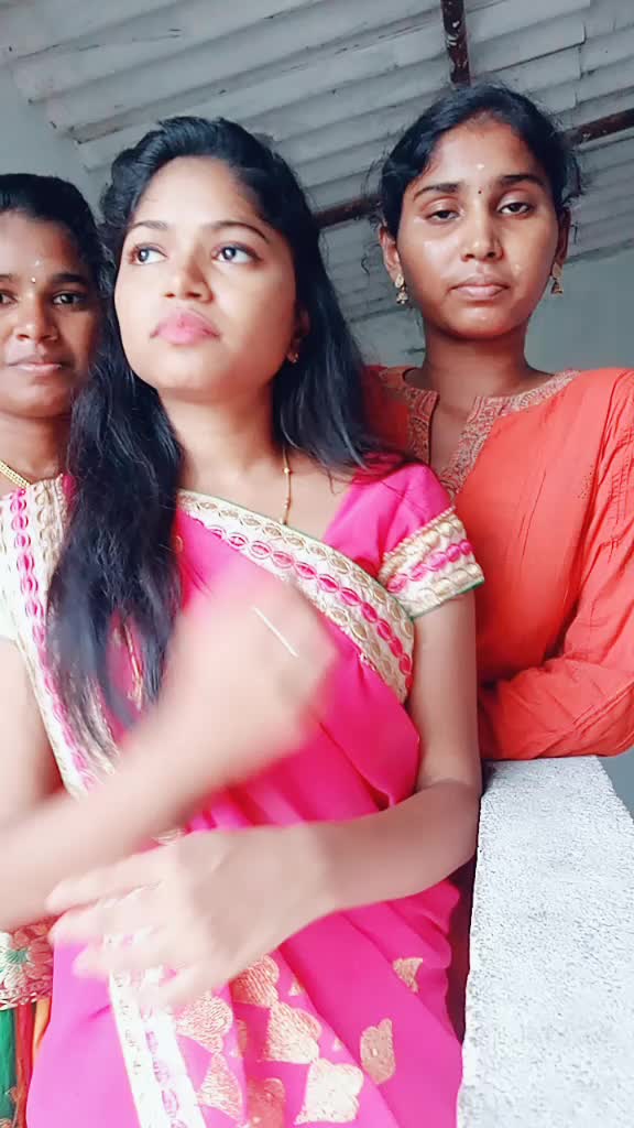 @kaviya